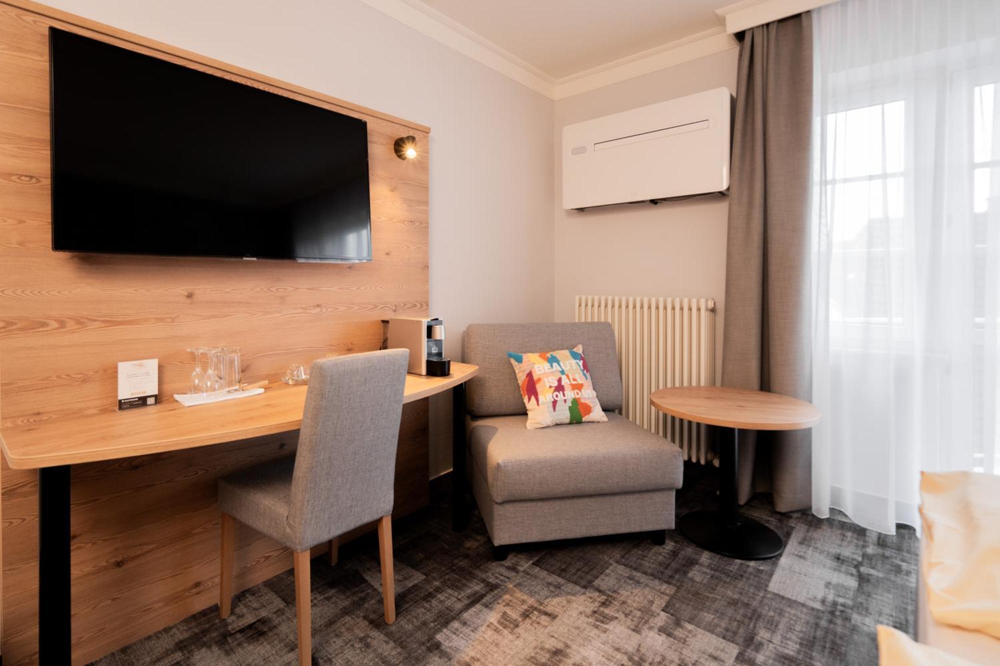 Hotel Adler - Paulas Alb Ehingen  Rum bild