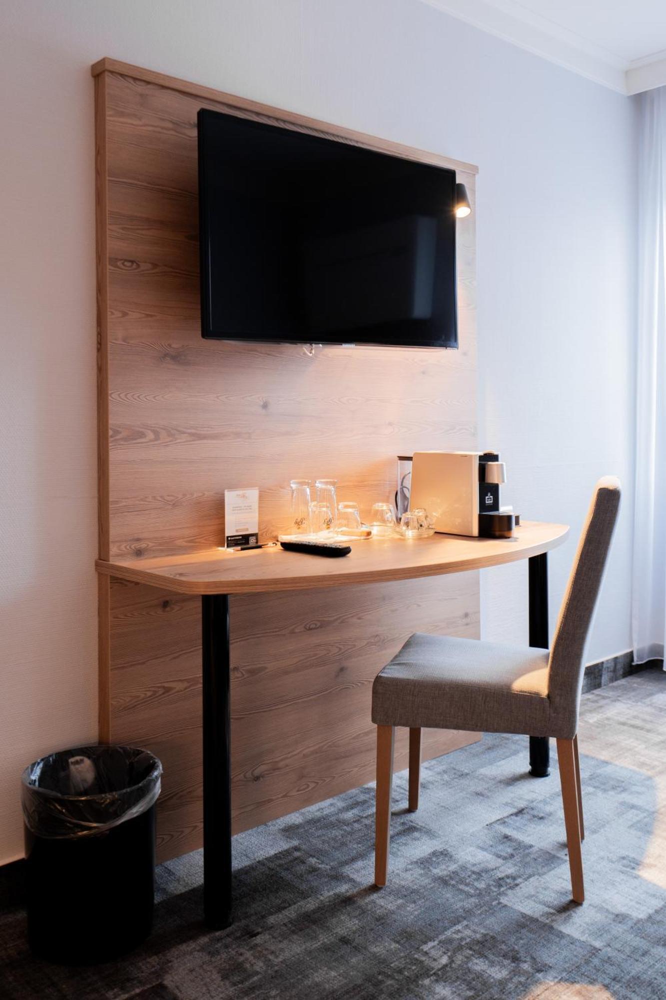 Hotel Adler - Paulas Alb Ehingen  Rum bild